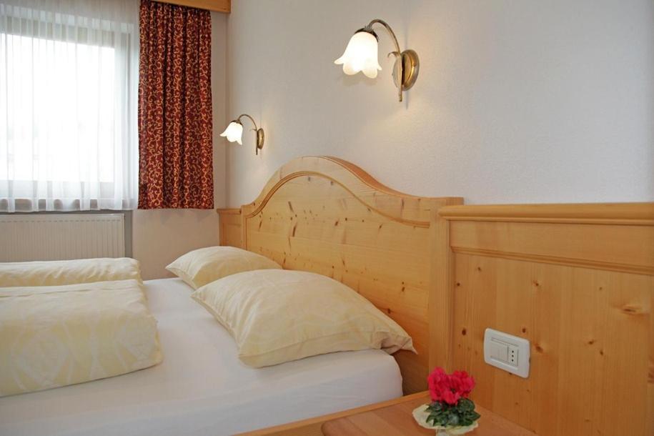 Apartments Lasteis La Villa  Εξωτερικό φωτογραφία