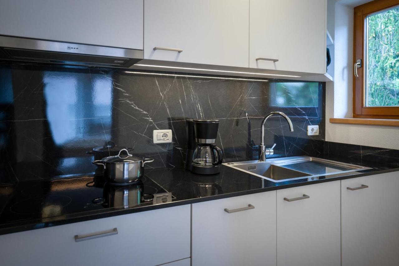 Apartments Lasteis La Villa  Εξωτερικό φωτογραφία